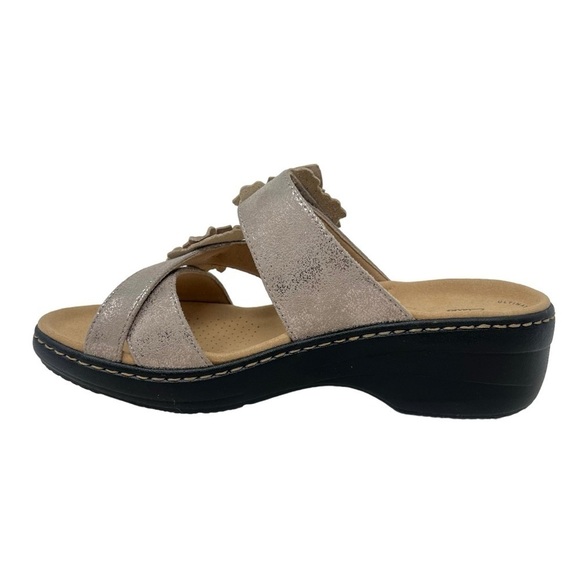 Clarks Platform Sandals - Picture 4 of 11